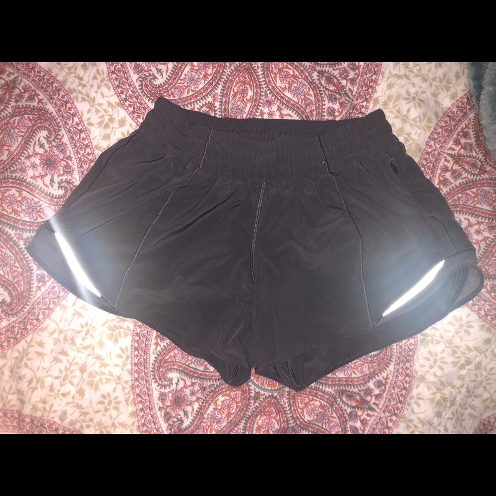 Lululemon shorts!! Size 6 in perfect condition!